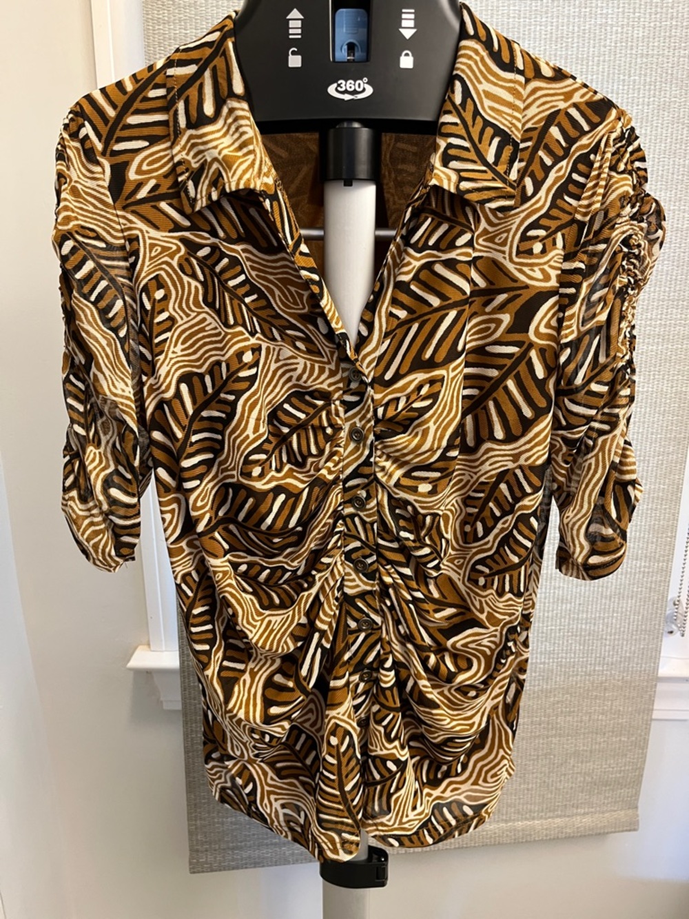 Women's Twist-Front Ruched Collar Top - Brown/Gold Leaf Print